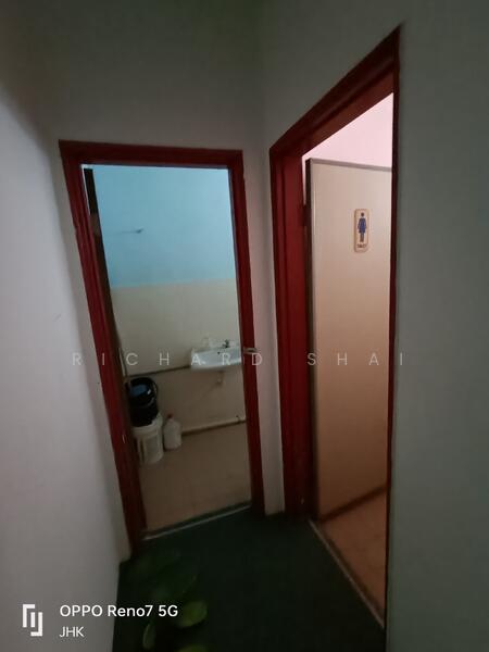 Shop / Office for Rent in Permas Jaya (Johor Bahru) - Richard Shai - Bathroom - PropertyGuru.com.my