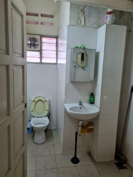 For Rent - First floor and second floor shoplot Taman Sri gombak Batu Caves for Rent