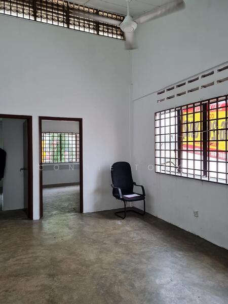 For Rent - First floor and second floor shoplot Taman Sri gombak Batu Caves for Rent