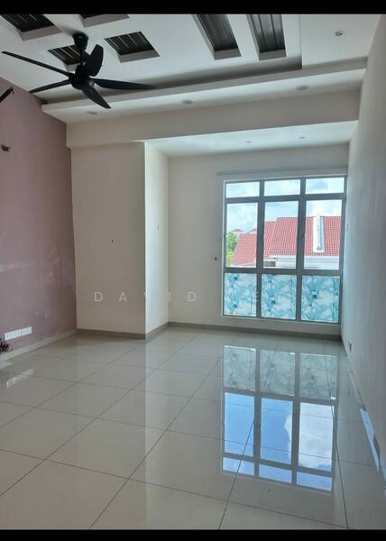 3-storey Terraced House for Sale in Taman Perindustrian Bukit Minyak (Bukit Minyak) - David Lee - Living Room - PropertyGuru.com.my