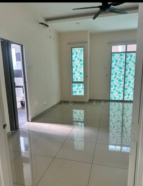3-storey Terraced House for Sale in Taman Perindustrian Bukit Minyak (Bukit Minyak) - David Lee - Living Room - PropertyGuru.com.my