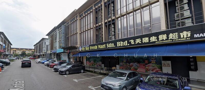 For Rent - 3 Storey Shop @ Oasis 1 @ Taman Cahaya Kota Puteri