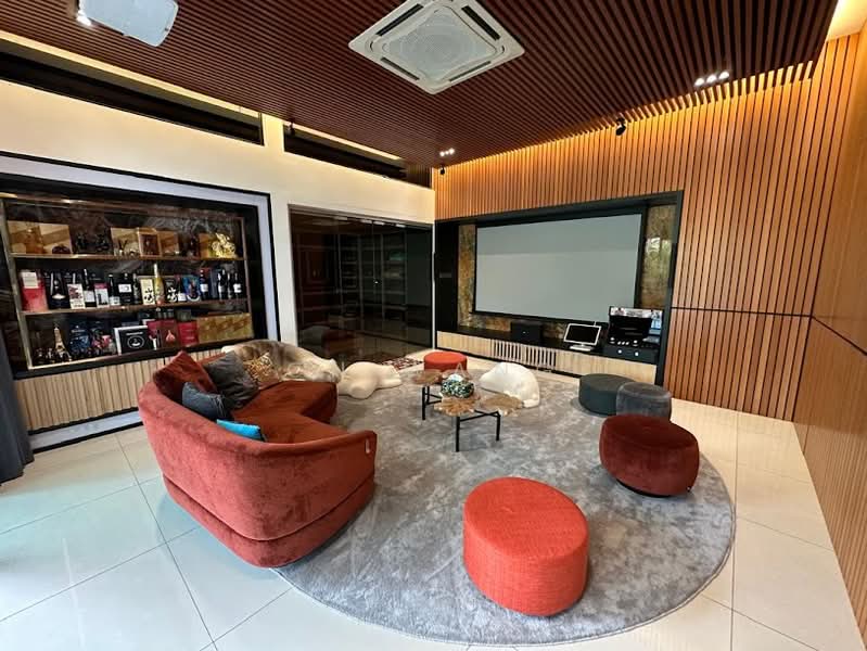 Bungalow for Sale in Leisure Farm (Gelang Patah) - CN Wang - Living Room - PropertyGuru.com.my