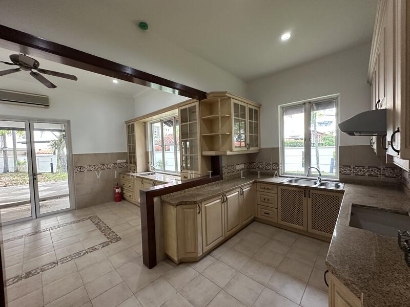 Tropicana Golf & Country Resort untuk Untuk Dijual - RM 4,900,000, Mac 2026 - Kitchen - PropertyGuru.com.my
