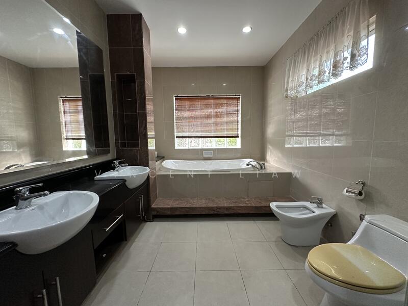 Tropicana Golf & Country Resort untuk Untuk Dijual - RM 4,900,000, Mac 2026 - Bathroom - PropertyGuru.com.my