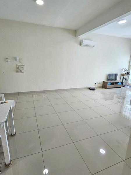 Untuk Disewa - Royale Infinity