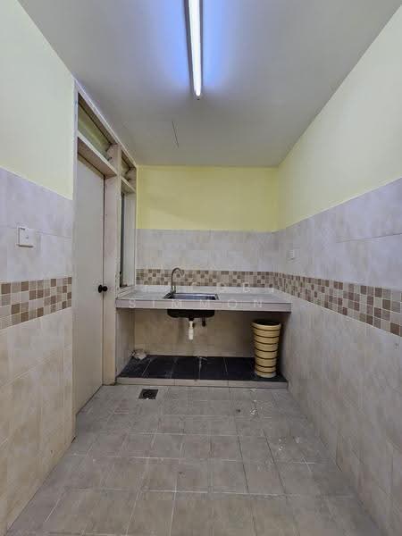 Apartment for Rent at Puteri Bayu Apartment - Jacob Simmon - PropertyGuru.com.my