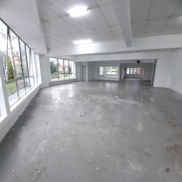 Untuk Disewa - Corner 2 Storey Shop Lot, Fasa 3, Puncak Alam