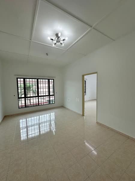 Semi-Detached House for Rent in Bandar Bukit Tinggi 2 (Klang) - HS Ong - Bedroom - PropertyGuru.com.my