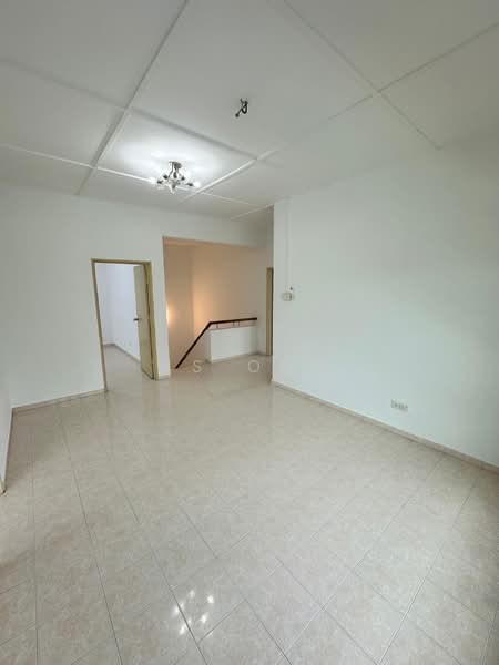 Semi-Detached House for Rent in Bandar Bukit Tinggi 2 (Klang) - HS Ong - Family Room - PropertyGuru.com.my