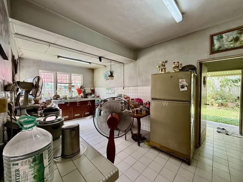 Bungalow House untuk Dijual di Taman Bukit Desa (Taman Desa) - Jean Chiew - PropertyGuru.com.my
