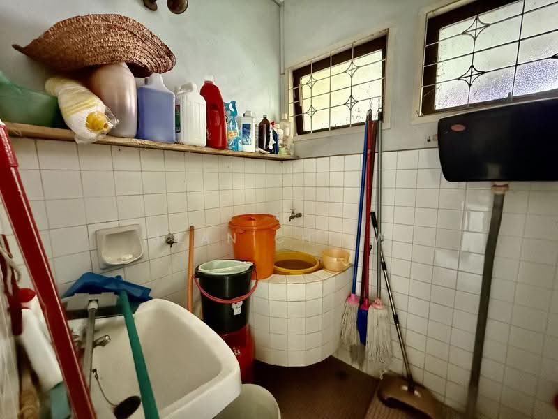 Bungalow House untuk Dijual di Taman Bukit Desa (Taman Desa) - Jean Chiew - PropertyGuru.com.my