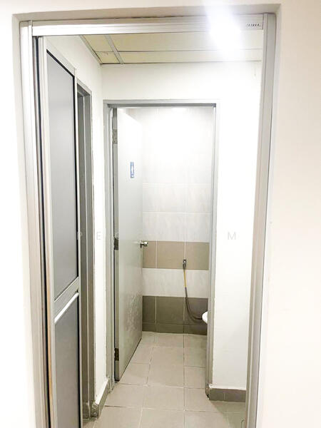 Kedai / Pejabat untuk Disewa di Petaling Jaya (Selangor) - Peggy Lim - Bathroom - PropertyGuru.com.my