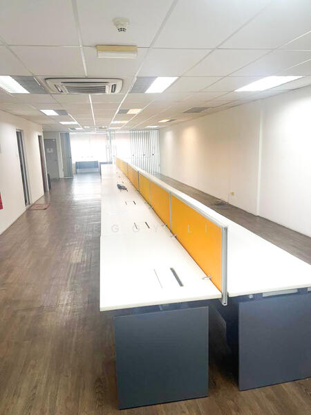 Kedai / Pejabat untuk Disewa di Petaling Jaya (Selangor) - Peggy Lim - Corridor - PropertyGuru.com.my