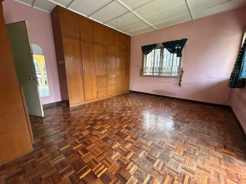 Rumah Teres 2 Tingkat untuk Dijual di SS14 (Subang Jaya) - Hoi Lum Kho - Bedroom - PropertyGuru.com.my