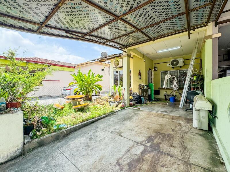 For Sale - End Lot Single Storey @ Bandar Tasik Puteri