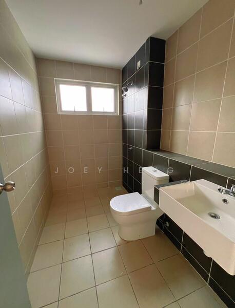 2-storey Terraced House for Sale in Bandar Baru Senawang (Senawang) - Joey Heng - Bathroom - PropertyGuru.com.my