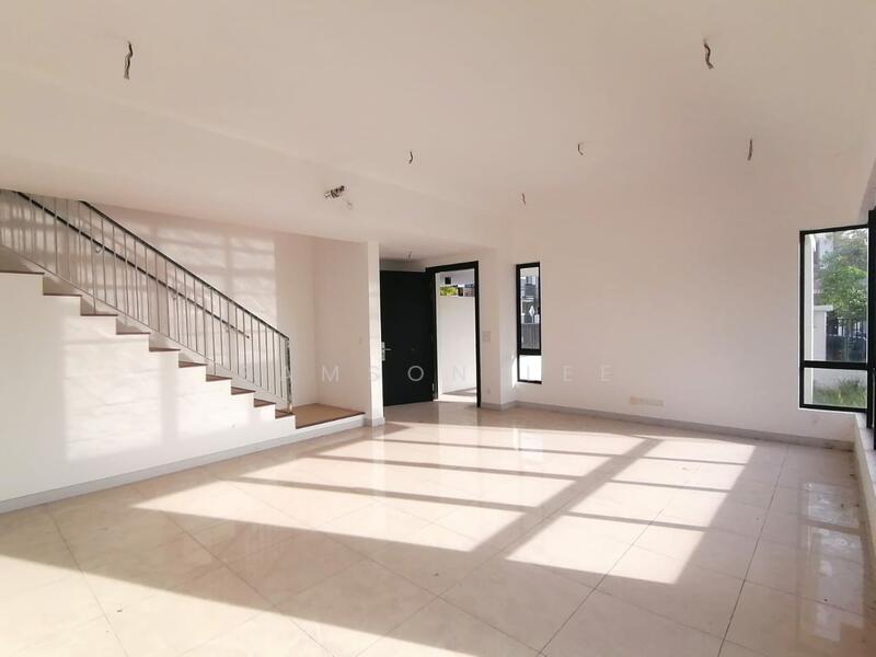 Semi-Detached House for Sale in Kota Emerald (Rawang) - Samson Lee - Living Room - PropertyGuru.com.my