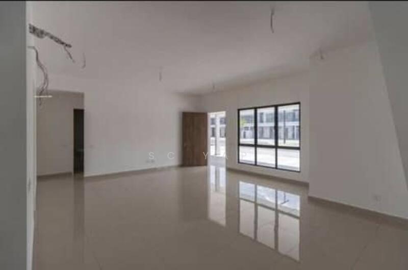 Townhouse for Sale in Eco Ardence (Setia Alam) - SC Yap - Living Room - PropertyGuru.com.my