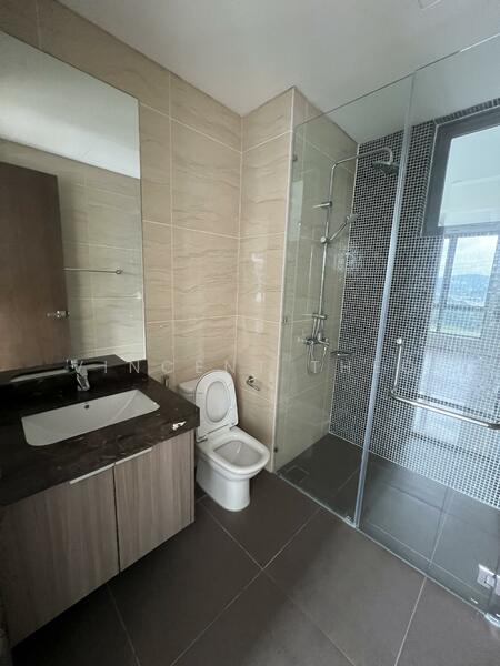 Kondominium untuk Dijual di Capella Embassy (D'Rapport Residences) - Vincent Theo - Bathroom - PropertyGuru.com.my