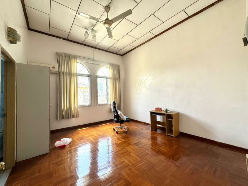 Bungalow for Sale in Taman Taynton View (Cheras) - Jacquin Tan - Bedroom - PropertyGuru.com.my