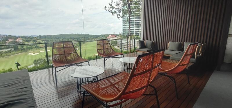 Lounge with Pool & Golf View