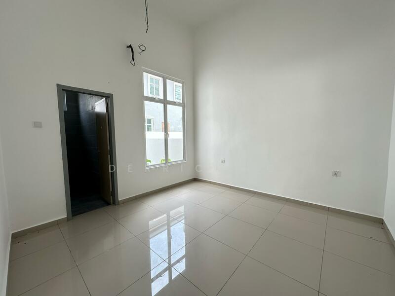 For Sale - Bandar Sp Saujana