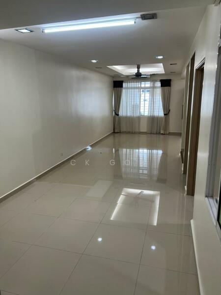 Island Glades untuk Untuk Disewa - RM 3,000 /bulan, Mac 2026 - Living Room - PropertyGuru.com.my