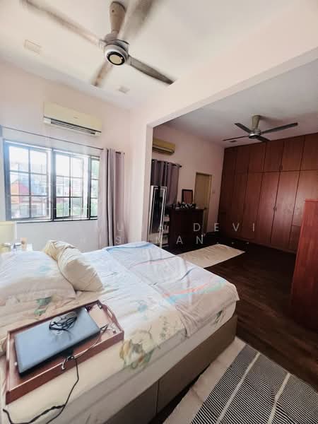Rumah Teres 2 Tingkat untuk Dijual di Subang Jaya (Selangor) - Yamuna Devi Krishnan Kutty - Bedroom - PropertyGuru.com.my
