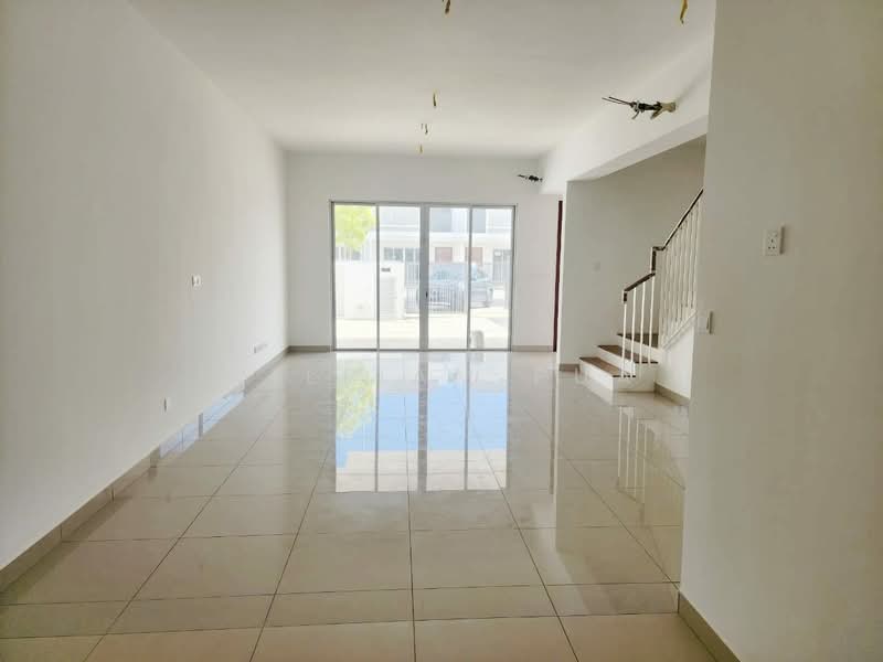 2-storey Terraced House for Sale in Bandar Gamuda Cove (Dengkil) - William Pua - Living Room - PropertyGuru.com.my