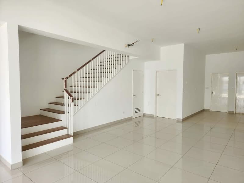 2-storey Terraced House for Sale in Bandar Gamuda Cove (Dengkil) - William Pua - Living Room - PropertyGuru.com.my