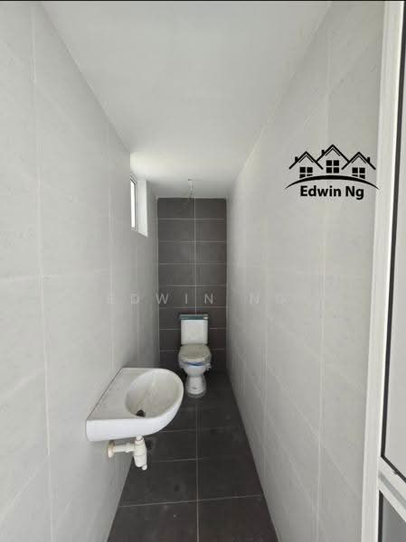 Bungalow House untuk Dijual di Machang Bubok (Bukit Mertajam) - Edwin Ng - Bathroom - PropertyGuru.com.my