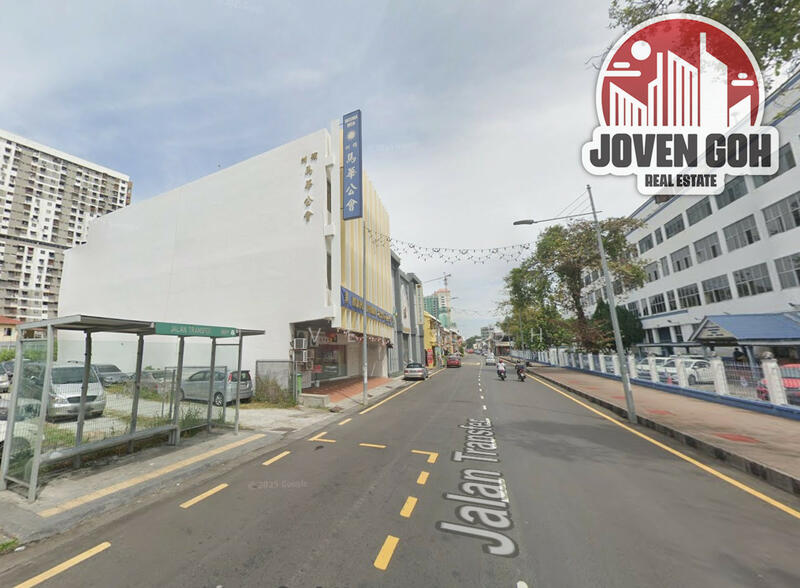 For Sale - 7 Storey Office Building w/ Car Parks 31,000sf with Tenancy Georgetown