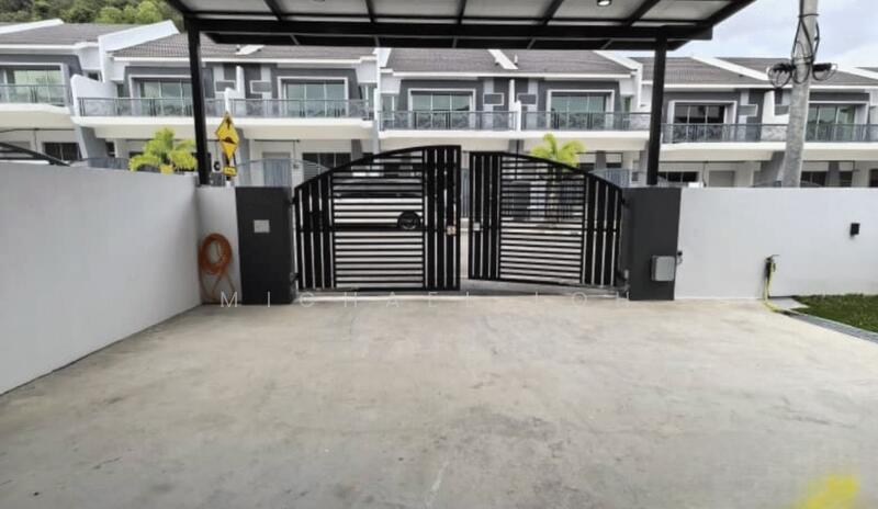 For Sale - Lahat mosey hill