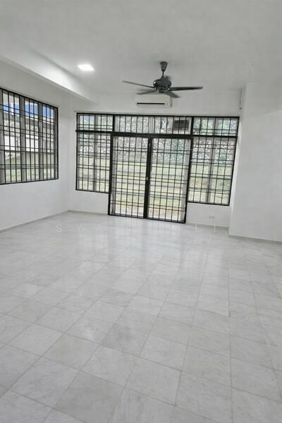 Semi-Detached House for Sale in Sepang (Selangor) - Sya Rusli - Living Room - PropertyGuru.com.my