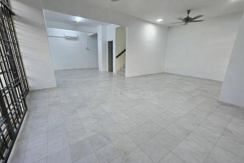 Semi-Detached House for Sale in Sepang (Selangor) - Sya Rusli - Living Room - PropertyGuru.com.my