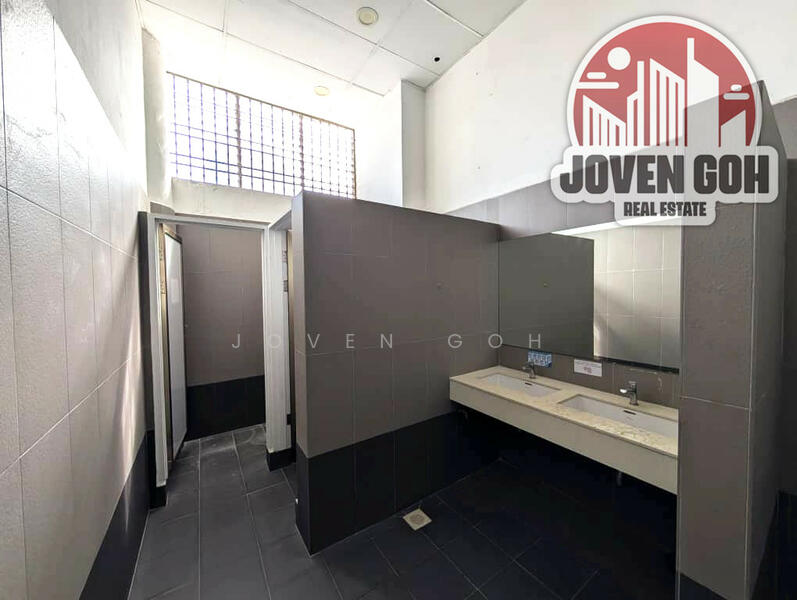 Untuk Disewa - Ground Floor Shop Office 4,100sf Jalan Burma Georgetown Full Renovated