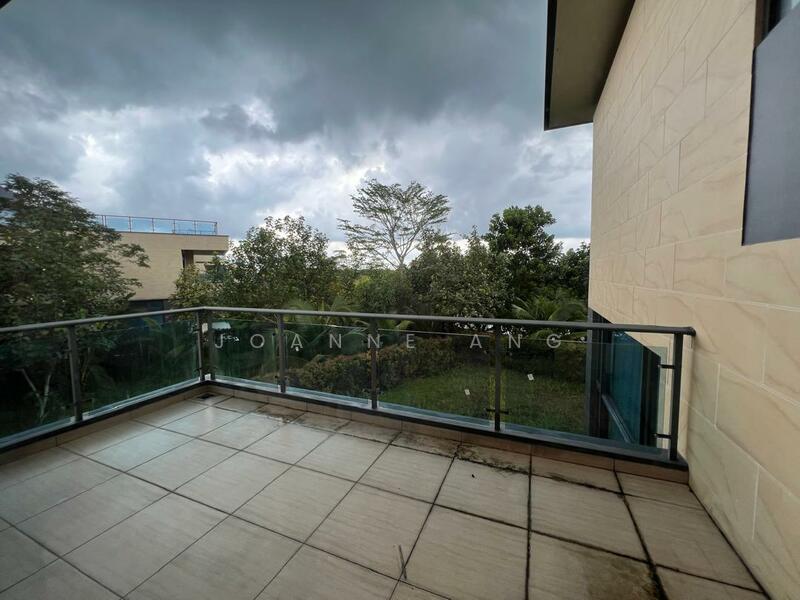 Cluster House for Sale in Forest City (Gelang Patah) - Joanne Ang - Balcony - PropertyGuru.com.my