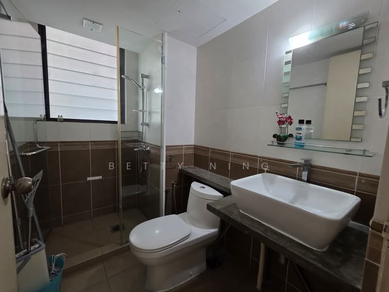 Condominium for Sale at Mont Kiara Pines - Betty Ning - Bathroom - PropertyGuru.com.my
