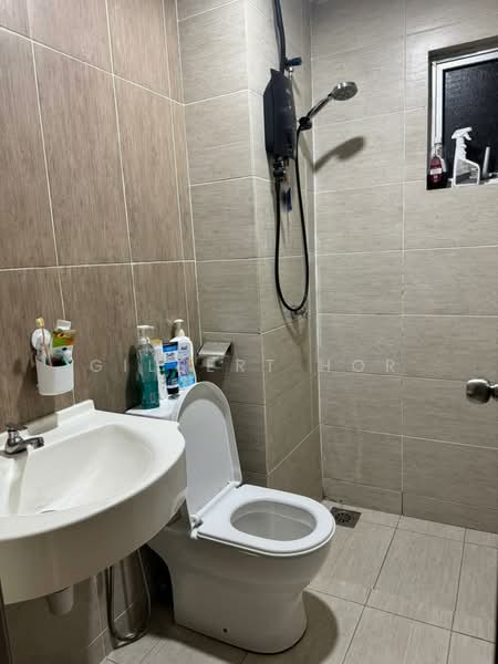 Condominium for Sale at Platinum Splendor Residence - Gilbert Hor - Bathroom - PropertyGuru.com.my