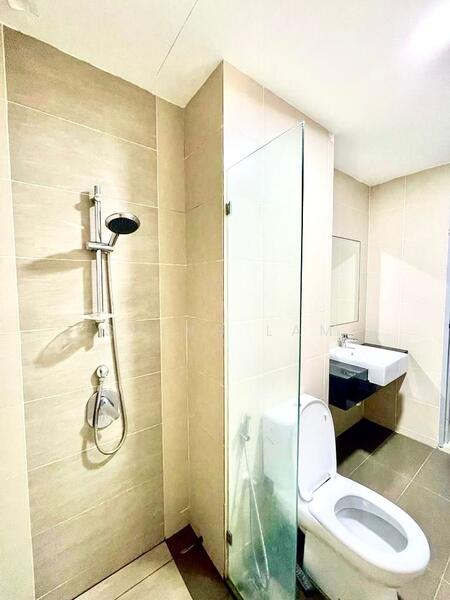 Condominium for Rent at Tropicana Bay Residences - Shing Lam - Bathroom - PropertyGuru.com.my