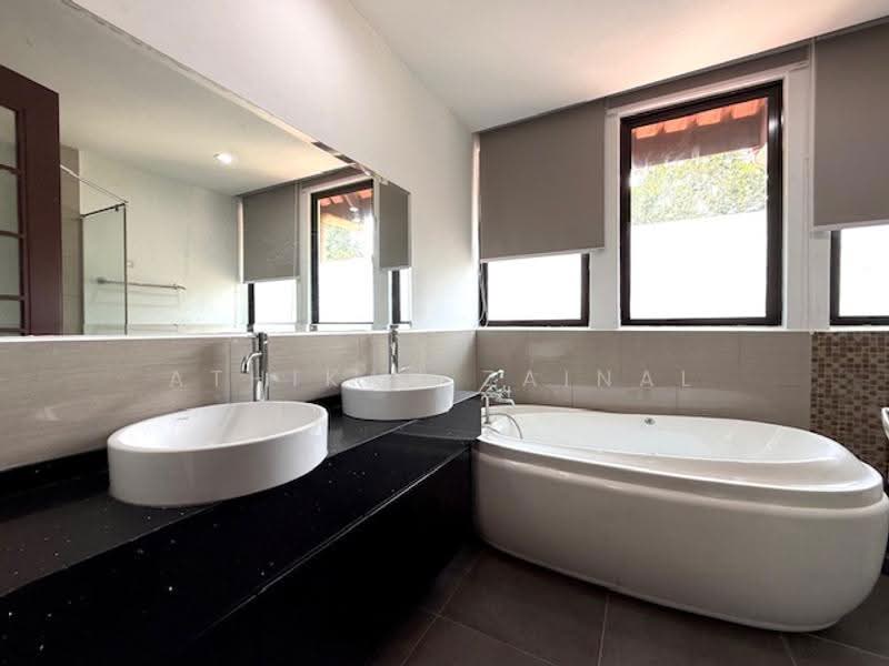 Rumah Berkembar untuk Dijual di Sri Hartamas (Kuala Lumpur) - Athikah Zainal - Bathroom - PropertyGuru.com.my