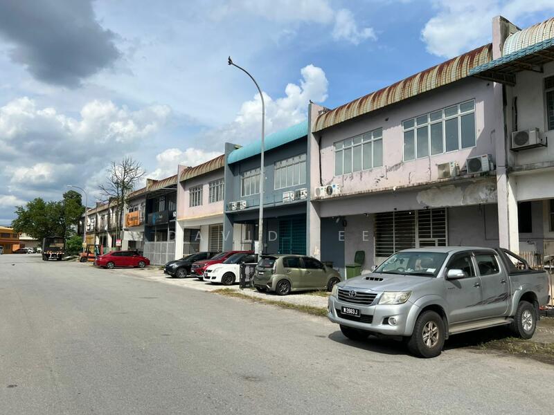 Terrace Factory for Rent in Taman Perindustrian Taming Jaya (Balakong) - David Lee - Exterior - PropertyGuru.com.my
