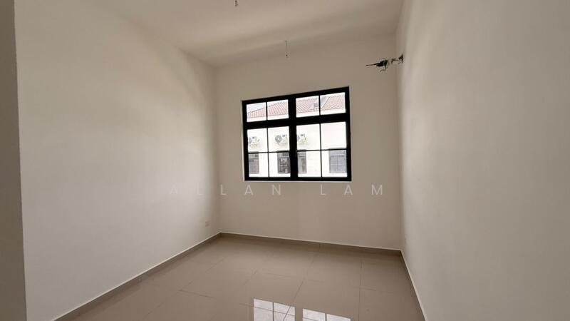 For Sale - RESIDENSI BOTANI 1