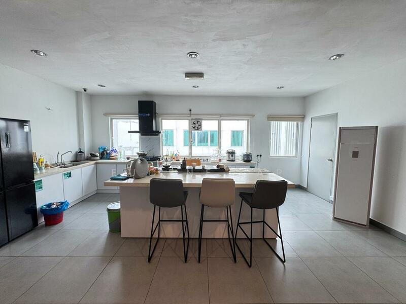 For Sale - Pusat Komersial Arena Bintang , Subang u5 @ Star Avenue