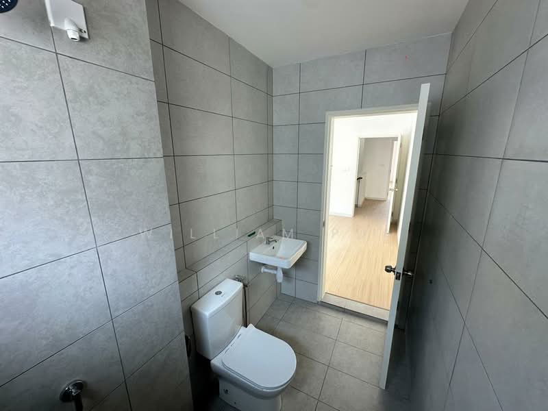 2-storey Terraced House for Sale in Dengkil (Selangor) - William Pua - Bathroom - PropertyGuru.com.my