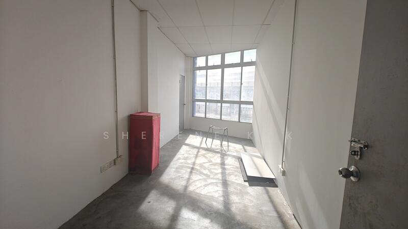 Shop for Sale in Kuching (Sarawak) - Sherene Kok - Interior - PropertyGuru.com.my