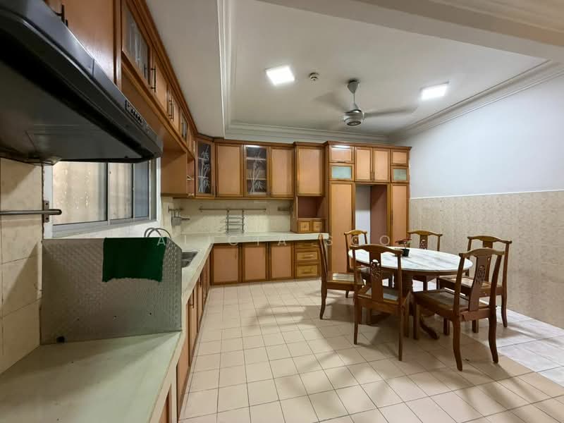 Rumah Teres 2 Tingkat untuk Dijual di Sungai Buloh (Selangor) - Alicia Soo - Kitchen - PropertyGuru.com.my