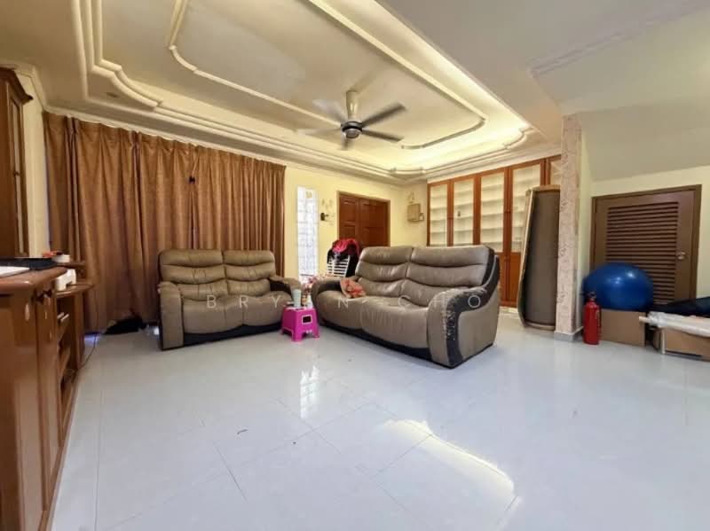 Rumah Teres 2 Tingkat untuk Dijual di Taman Sri Angsana Hilir (Ampang) - Bryan Cho - Living Room - PropertyGuru.com.my
