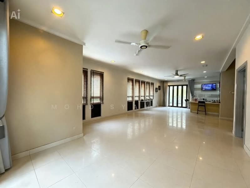 3-storey Terraced House for Sale in Taman Melawati (Ulu Kelang) - Mohd Syahidie - Living Room - PropertyGuru.com.my